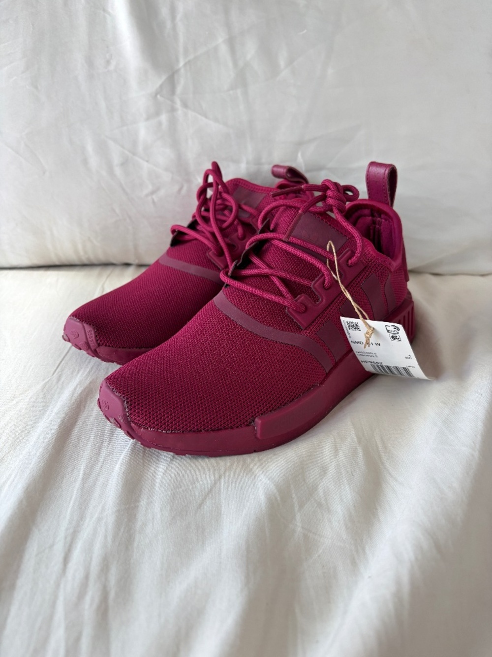 Adidas sneakers NMD_R1 in Red NWT